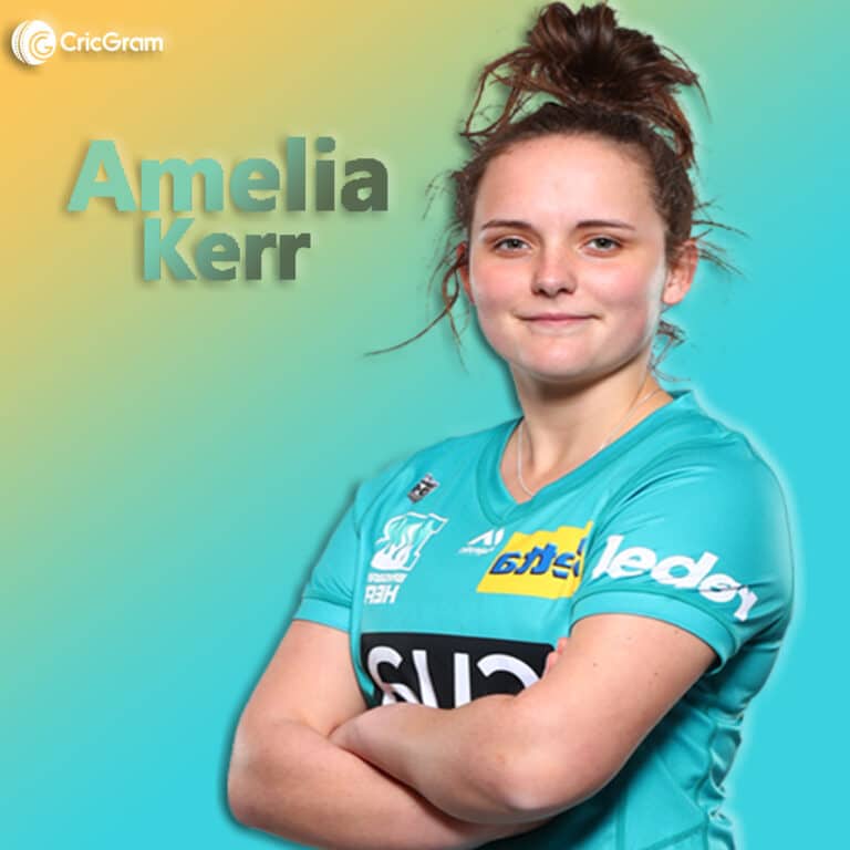 Amelia Kerr